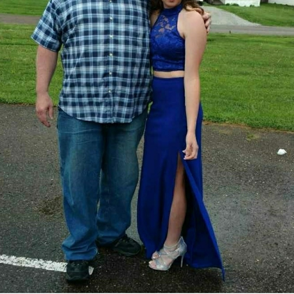 Blue 2 piece prom dress